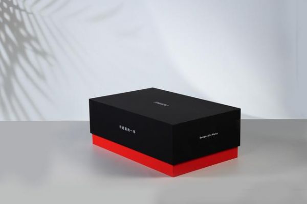 点击进入看图评论 大数据时代,5G手机的新风向:大胆创新