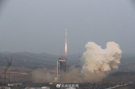 中国成功发射试验六号03星 卫星顺利进入轨道