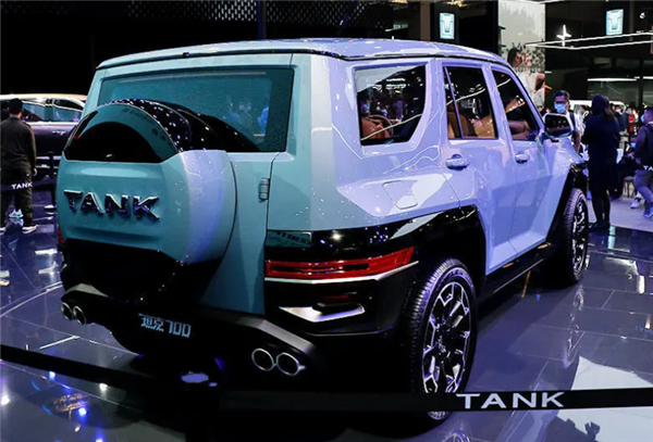 坦克700正式亮相!动力碾压奔驰V8 大G