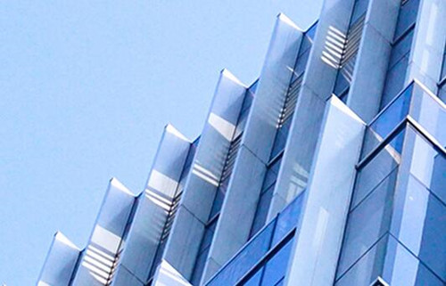 信义玻璃获董事增持270.6万股 涉资近7000万港币