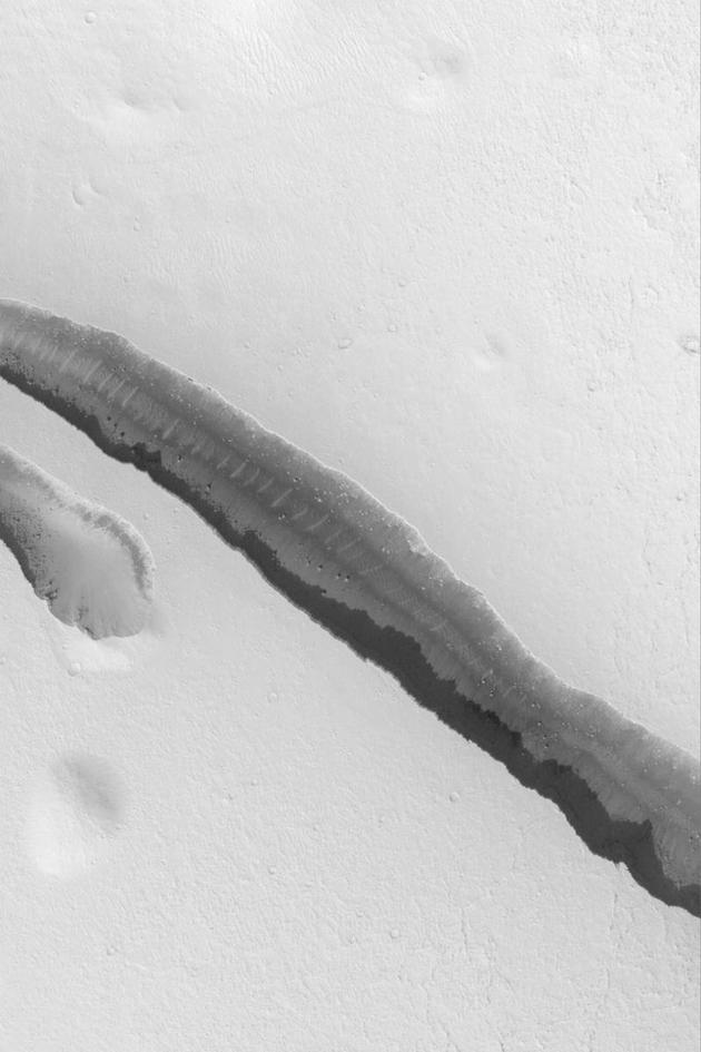 火星发现近期火山喷发证据 暗示火星地表下可能存在生命