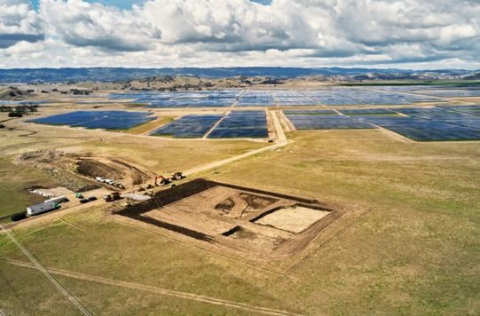 苹果将在加州太阳能农场使用特斯拉电池