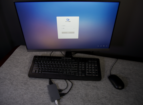 把电脑装进口袋 中兴通讯W100D云电脑上手玩_Techweb