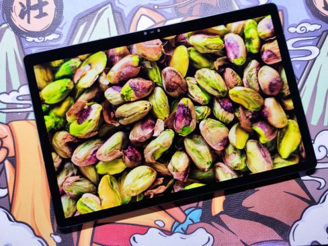 nubia Pad 3D评测:全球首款AI裸眼3D平板 让3D触手可及