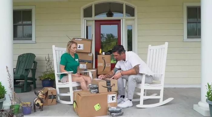 无语!中国卖家为了清库存给美国一名女子寄了100多个亚马逊包裹